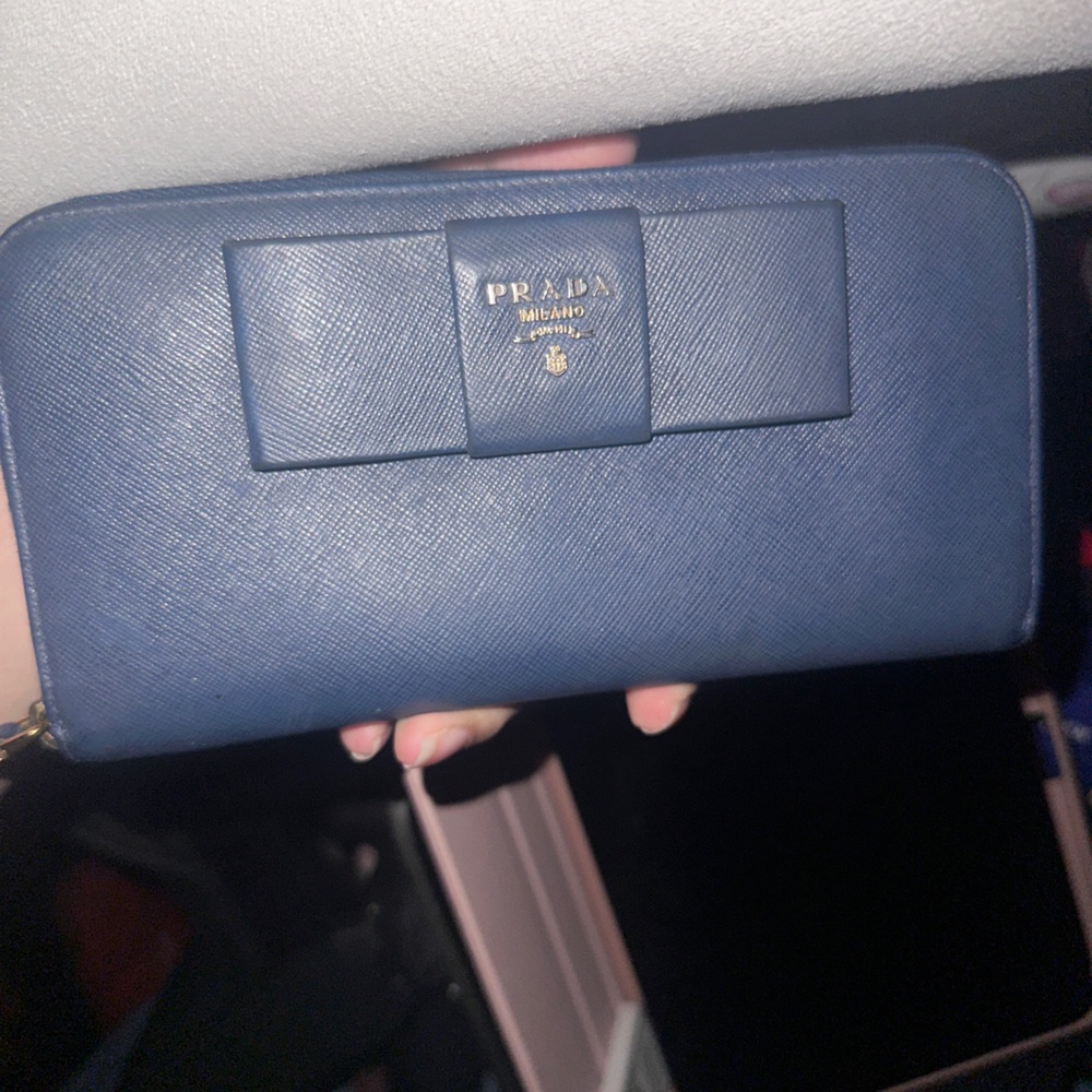 Prada zippy wallet